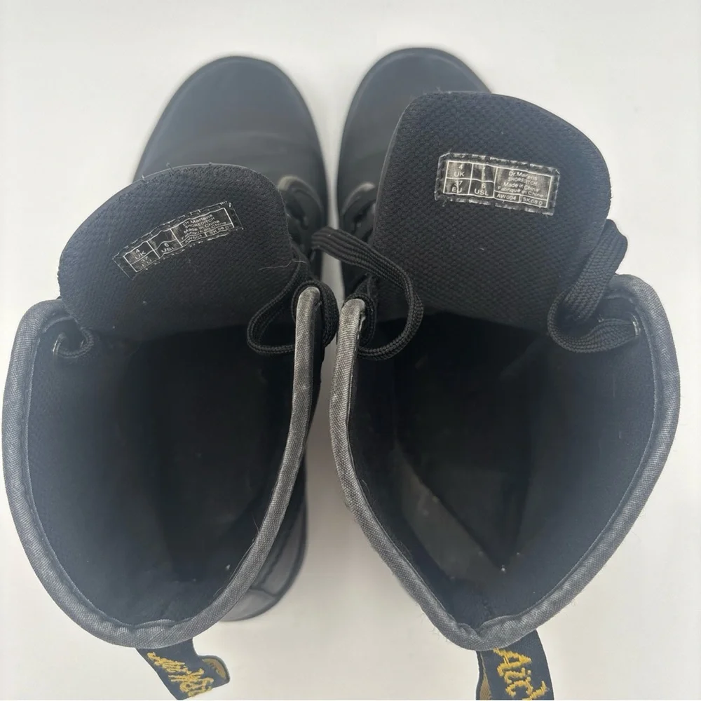 Dr. Martens Black High-Top‎ Boots
